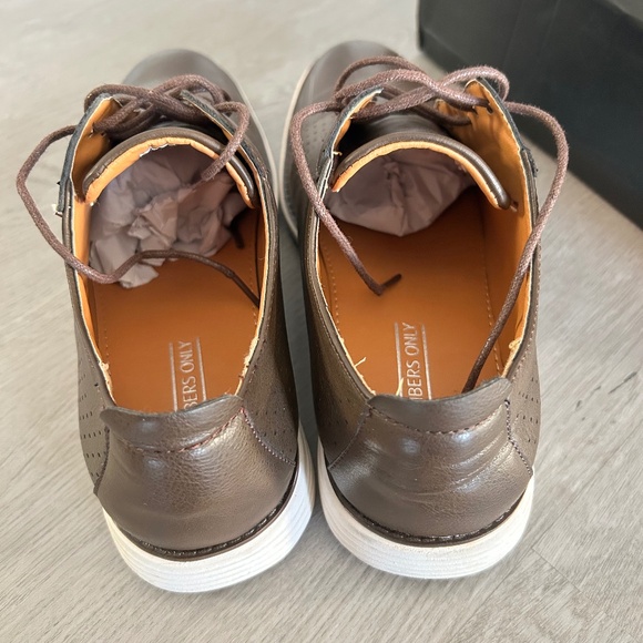 Men's Grand Oxford Shoes-Members Only Size - Picture 5 of 7